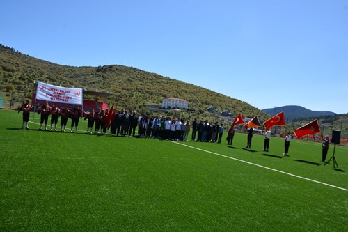 İLÇEMİZDE 19 MAYIS ATATÜRK'Ü ANMA GENÇLİK VE SPOR BAYRAMI'NIN 106. YILDÖNÜMÜ KUTLANDI.